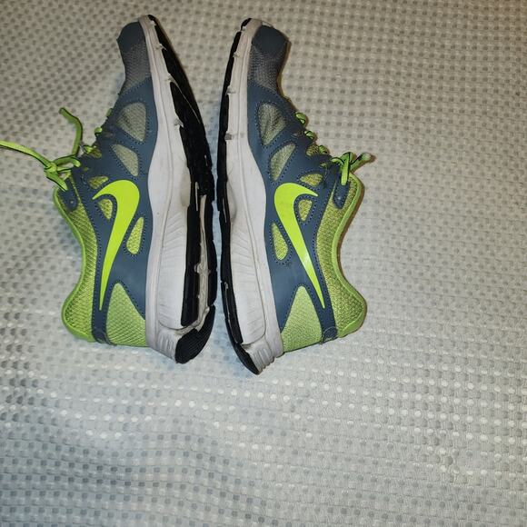 NIKE EUC MENS SIZE 9.5 REVOLUTION 2 RUNNING SNEAKERS SHOES - Picture 7 of 9